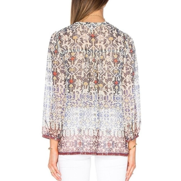 Joie Frazier Silk Blouse Semi Sheer Blue Red Southwest Print Women's Size XS - Picture 2 of 9